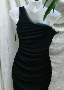 DAMM GORGEOUS BLACK RUCHED BODYCON