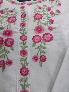 Srishti Tunic With Embroidery
