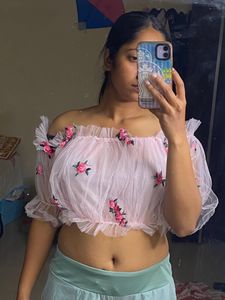 Ruffled Top 🌺