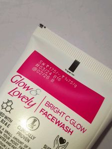 Glow &amp; Lovely Facewash