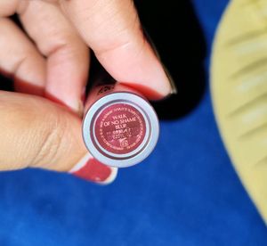 Charlotte Tillbury Airbrush Flawless Lipstick