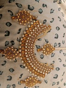 Elegant Gold-Toned Jewelry Set