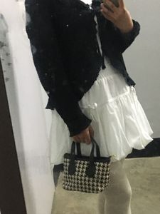 Twit Small Handbag(black And White )