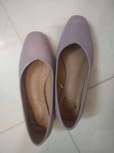 Lavender Pointed Toe Flats
