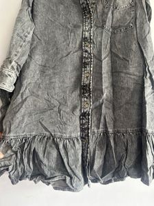 Gap Denim Peplum Style Shirt Top