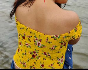 Froraol Yellow Crop Stretchable Top