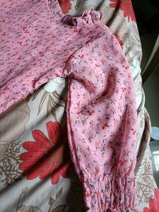 Comfortable Pinky...!!