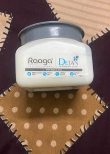 Raaga Professional DeTan Cream