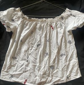 Off-Shoulder Print Top