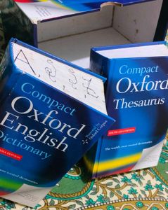 Oxford Dictionary&Thesaurus Set-Revised 3rd Editio