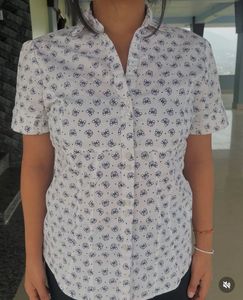 Ribbon Print Button-Down Shirt