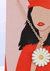 Daisy Pendant Necklace