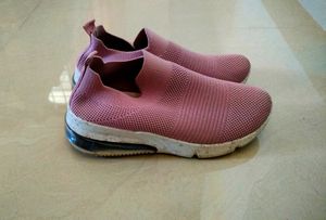 Sports Shoes