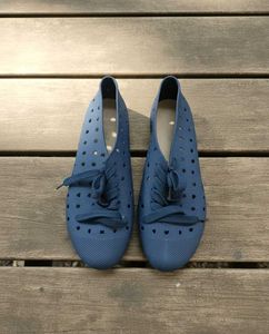 Cute Blue Lace-Up Flats