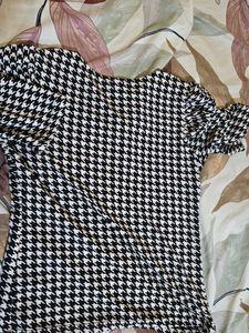Houndstooth Top