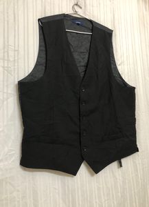 Gioberti Black Waistcoat