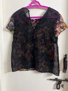 🌸🌼Floral Collar Top