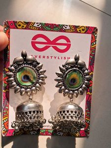 Everstylish Jhumka Earrings