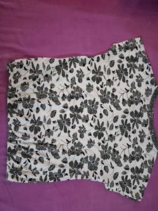 Floral Print V-Neck Top
