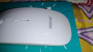 Maxicom M290 Wireless Mouse New With  Tag
