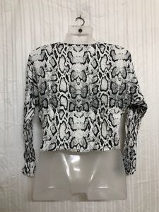 H&amp;M Black Long Sleeve V Neck Top