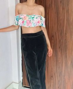Very Cool Off Shoulder Top