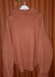 Ribbed Knit Zip-Up Sweater 🤎