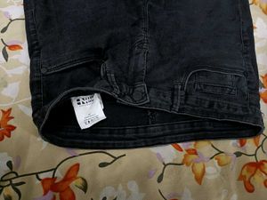 Black Faded Skinny Fit Mid-rise Jeans