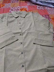 Vintage Style Button-Up Shirt