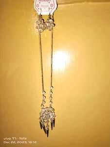Beautiful Diamond Floral Earrings And Necklace Set