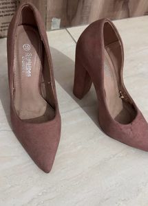 pink heels