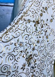 Elegant Embroidered Cream Salwar Kameez
