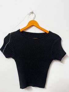 Black Stretchable Top
