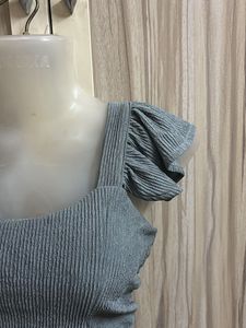 ruffle Sleeve crop Top