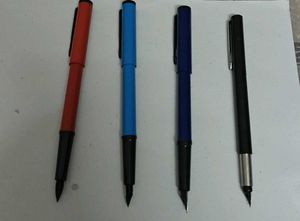 4 Parker Fountain Pens For Sell