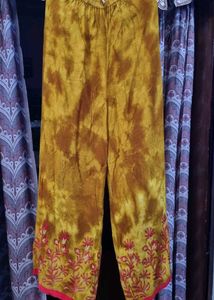 Beautiful Embroidered Kurta Set