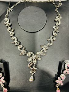 Elegant Necklace Jewellery Wid Earrings