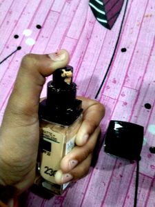 Maybelline Fit Me! Matte + Poreless Foundation