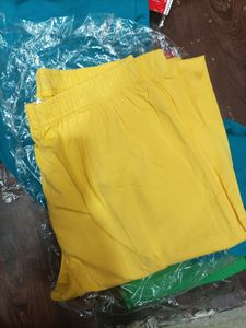 Zola Branded Leggings Only At 100rs Each