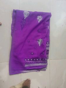 💜 Embroidered Saree
