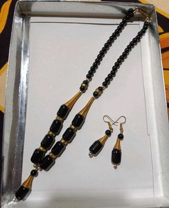 Black Beaded Jewelry Set✨