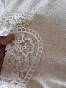 Women&#39;s White Top