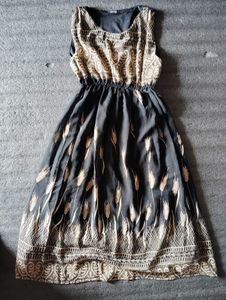 Black & Gold Wheat Print Sleeveless Dress