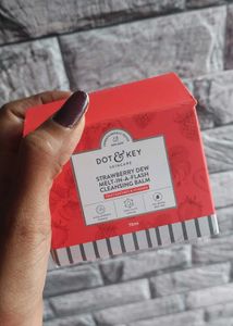 Dot&amp;key Strawberry Cleansing Balm