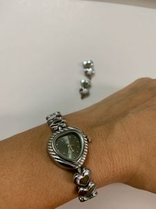 Heart-themed Analog Watch