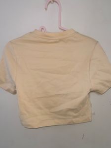 H&amp;M Yellow Tshirt