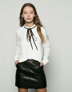 H&amp;M CREPE BLOUSE TOP SHIRT WHITE BLACK YOKE