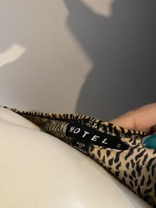 Motel Gaval Animal Print Mini Vestido
