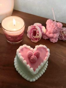 Strawberry'⁠♡ Cake Candle {Vanilla Base}