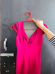 It’s A Party Wear Gown Suitable For Every Occasion Like Model long Red Carpet